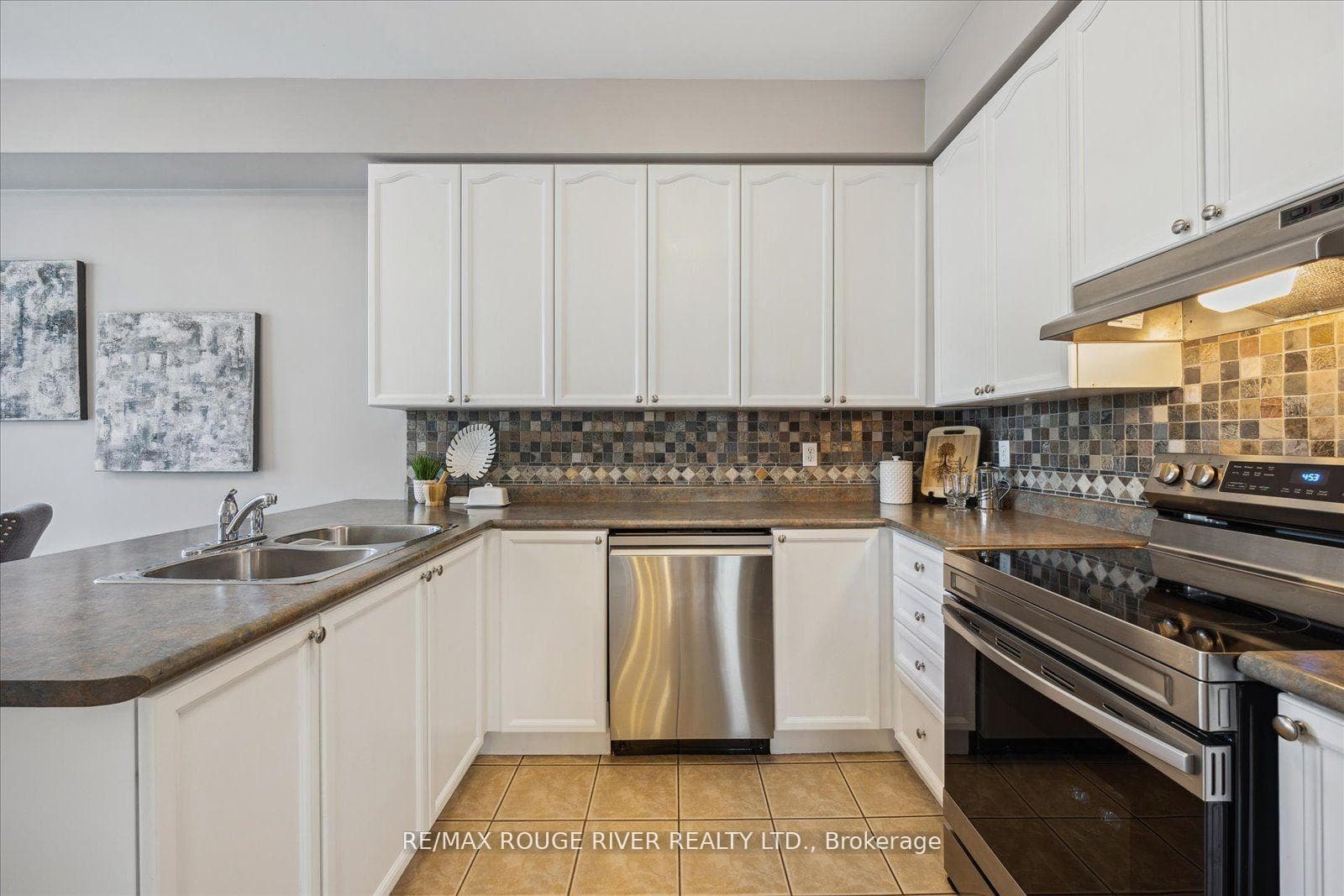 98 Tunney Place photo 9