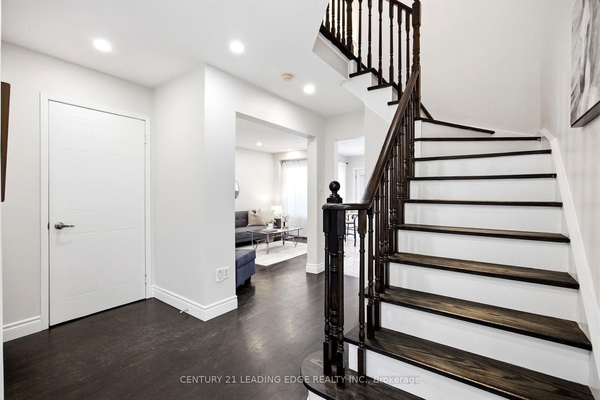 61 Willey Drive photo 4