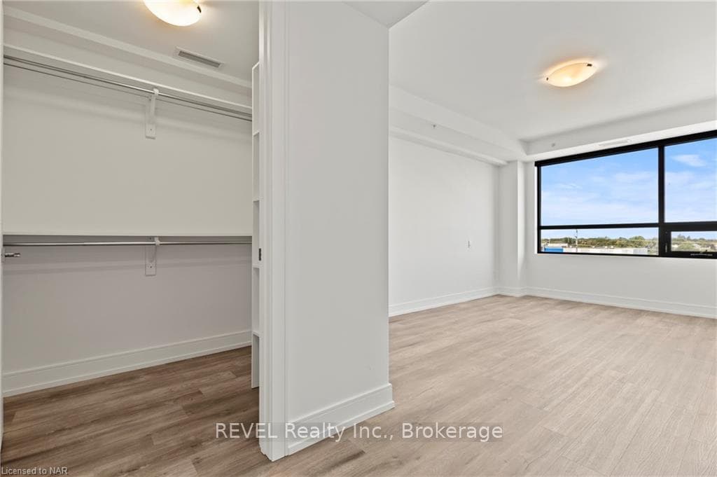 300 FOURTH Avenue Unit 401 photo 15