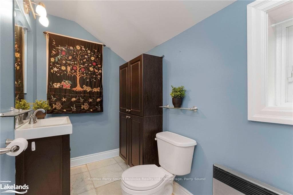 125 GIBSON Street photo 19