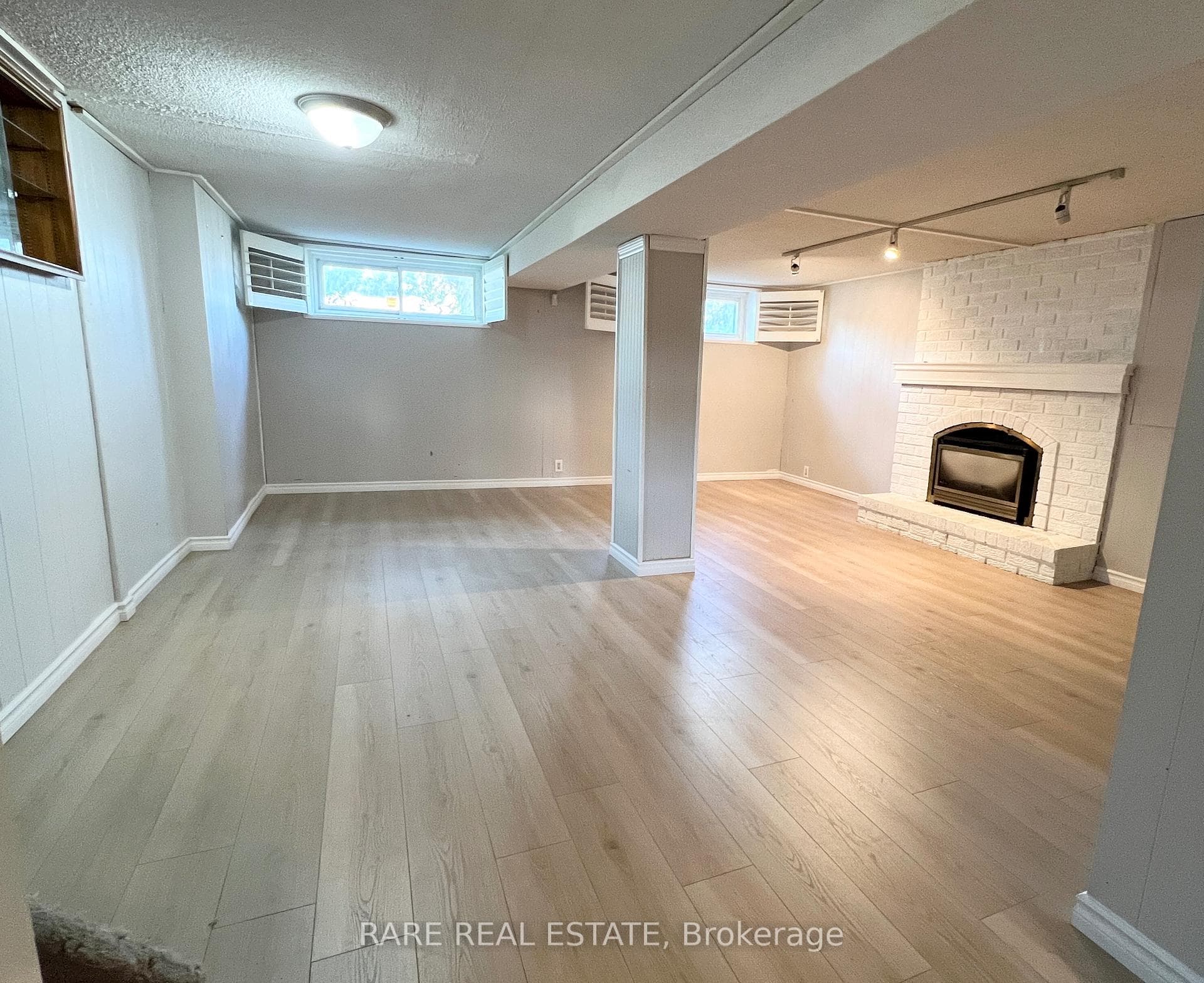 9 MEADOWLAND Avenue photo 29