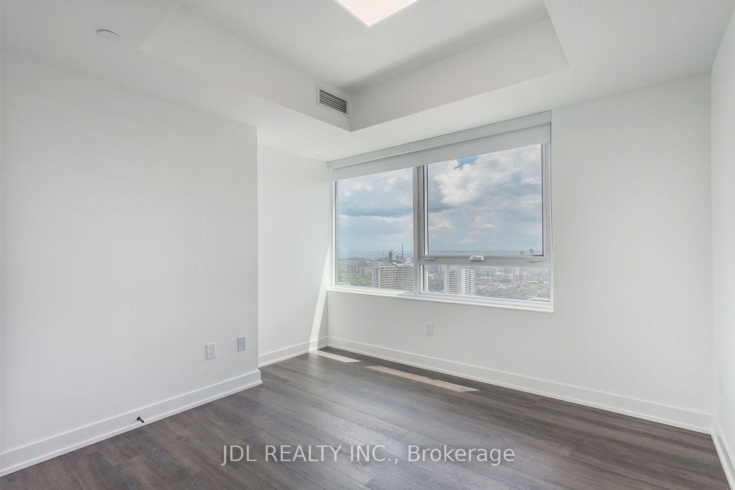 609 Sherbourne Street Unit 3709 photo 19