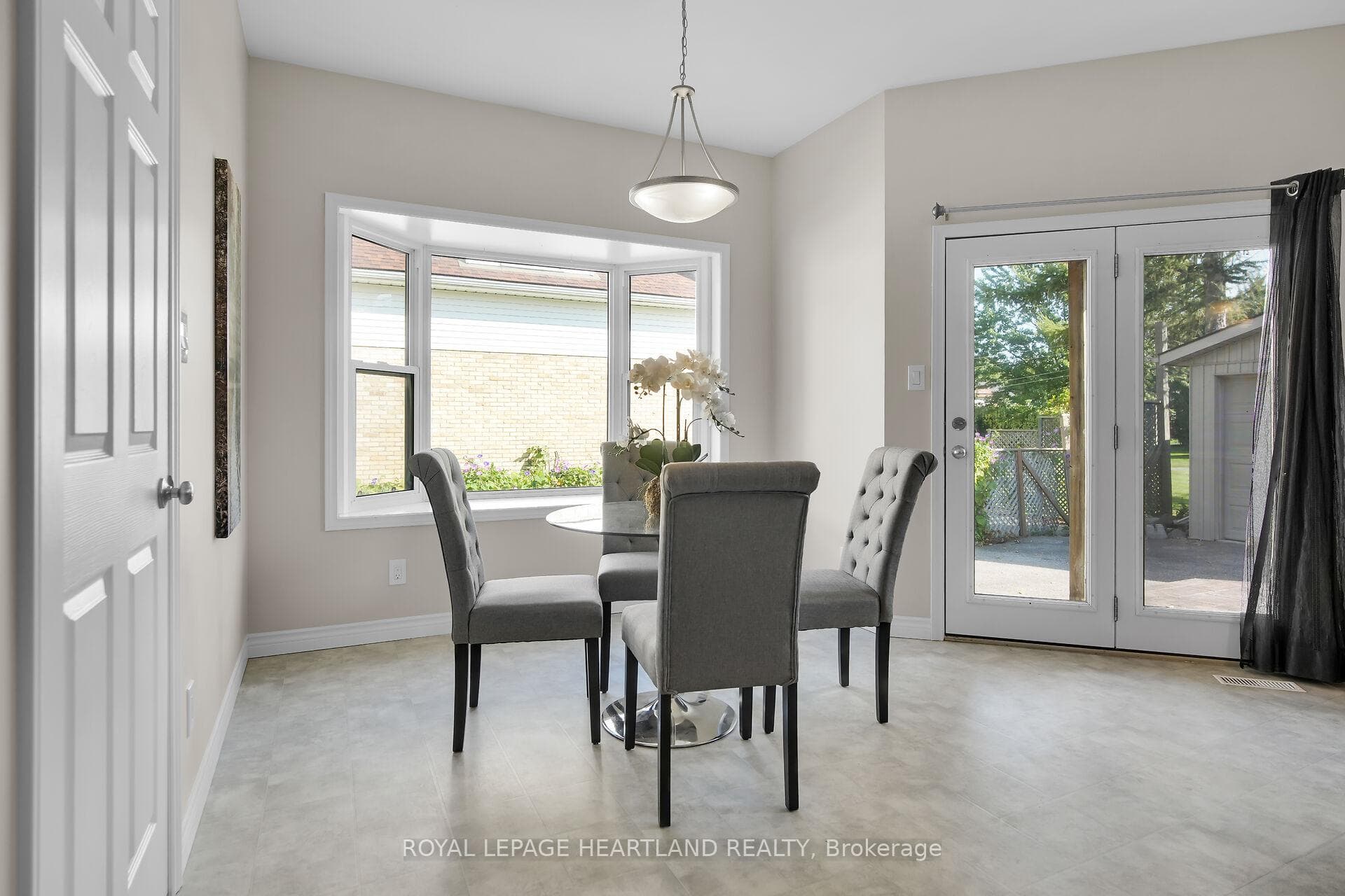 532 Carling Street photo 23
