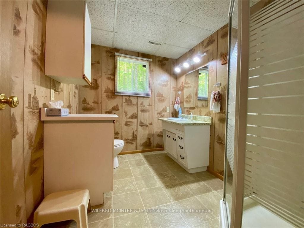 148 THOMPSON Avenue photo 23