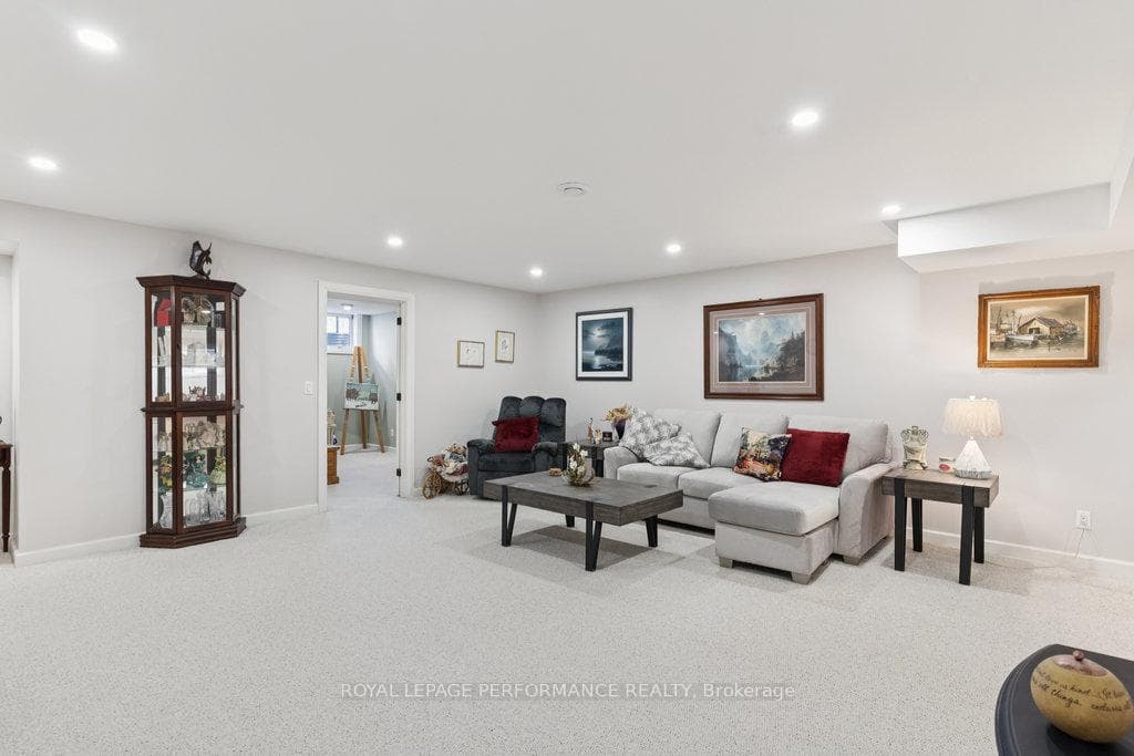 5 Melva Avenue photo 32