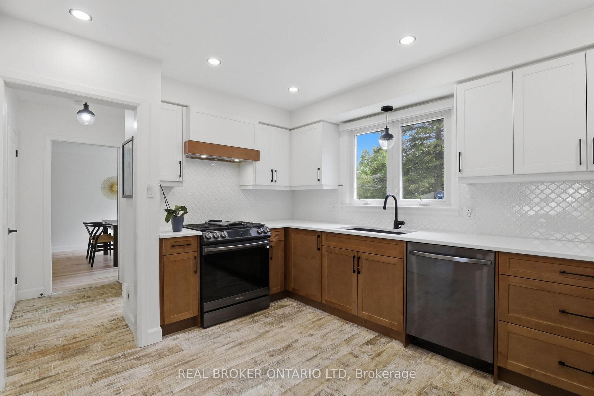 196 Wychwood Park photo 6