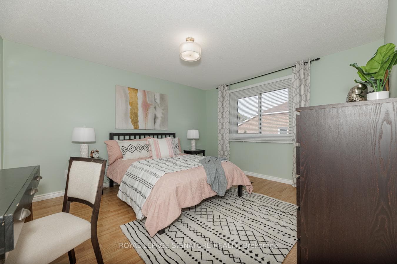 649 Weyburn Square photo 20