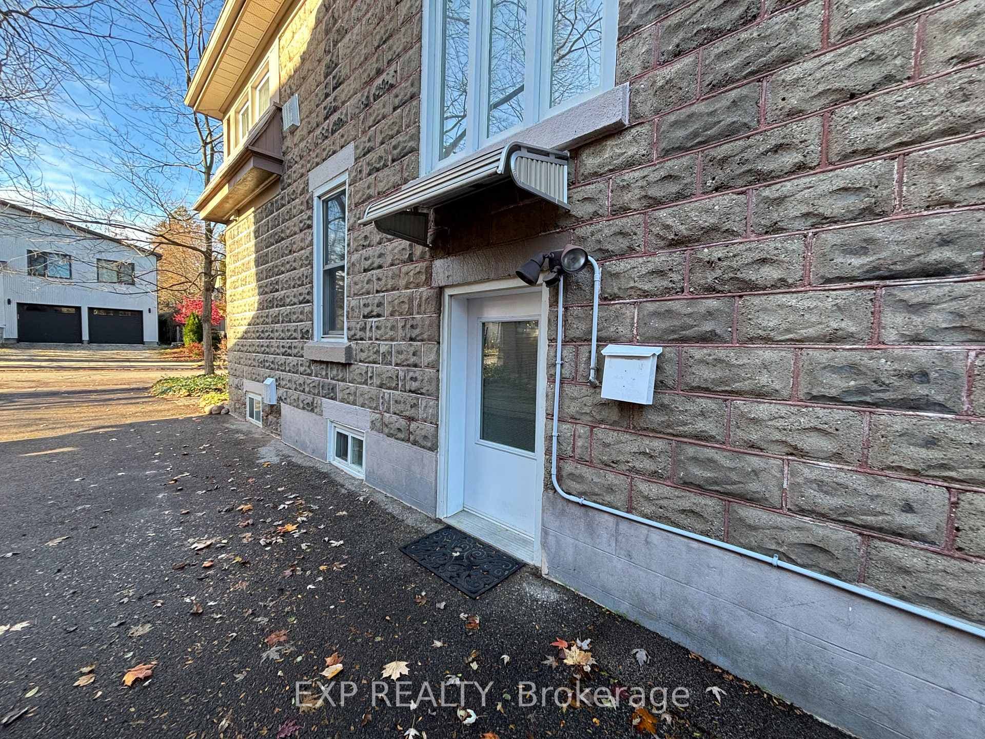 34 Menno Street photo 28