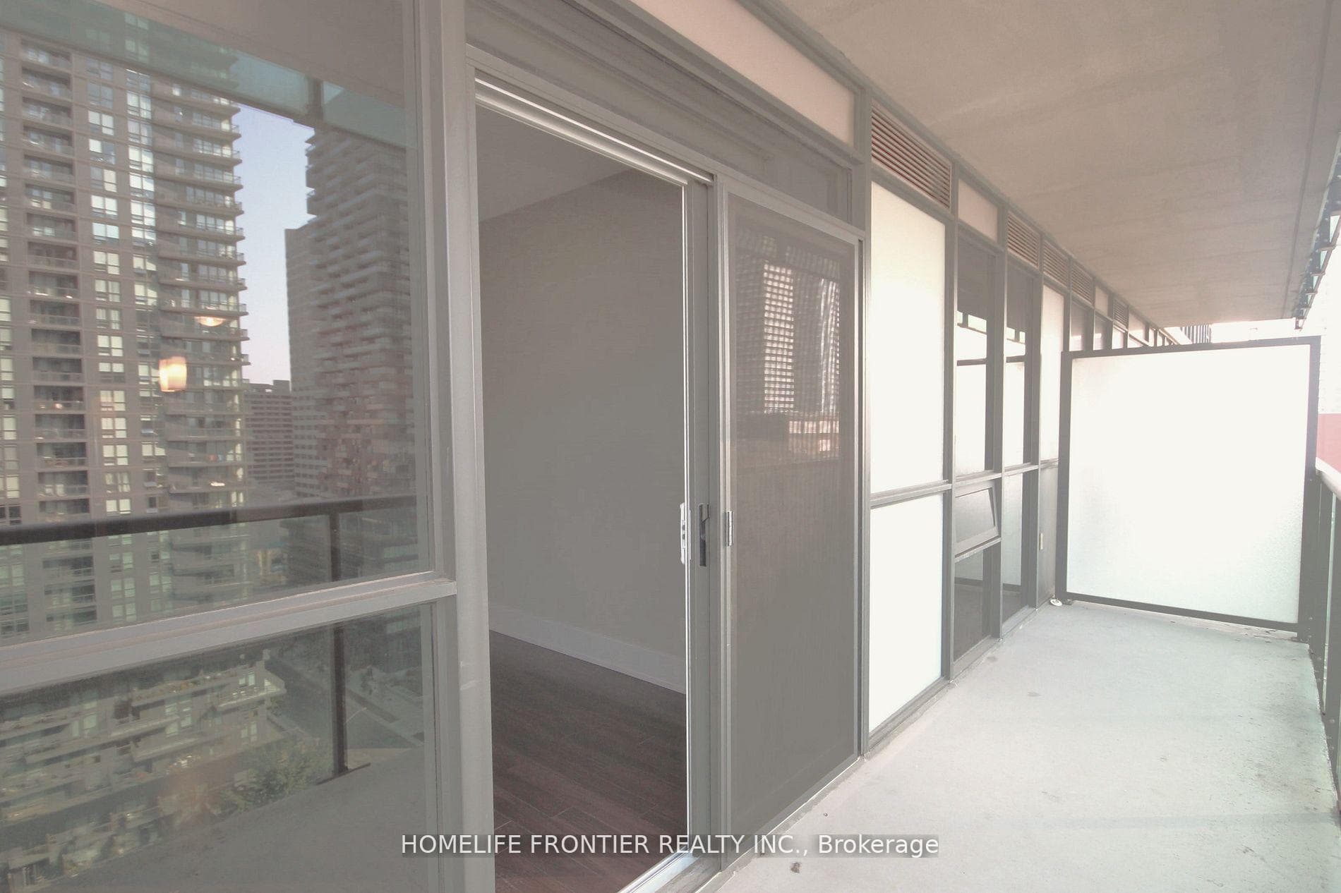 70 Roehampton Avenue Unit 1517 photo 23