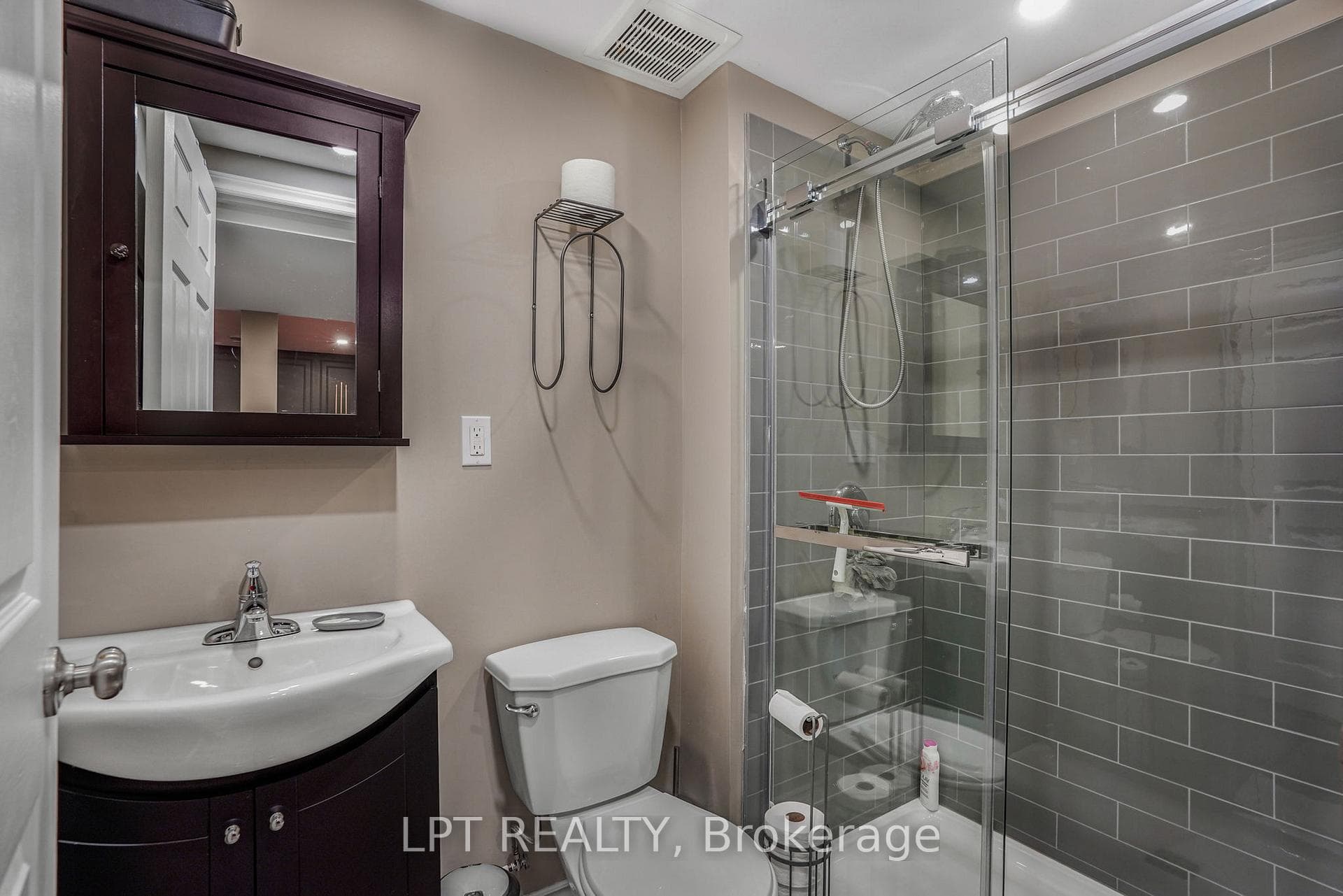 8180 Gibbs Road photo 32