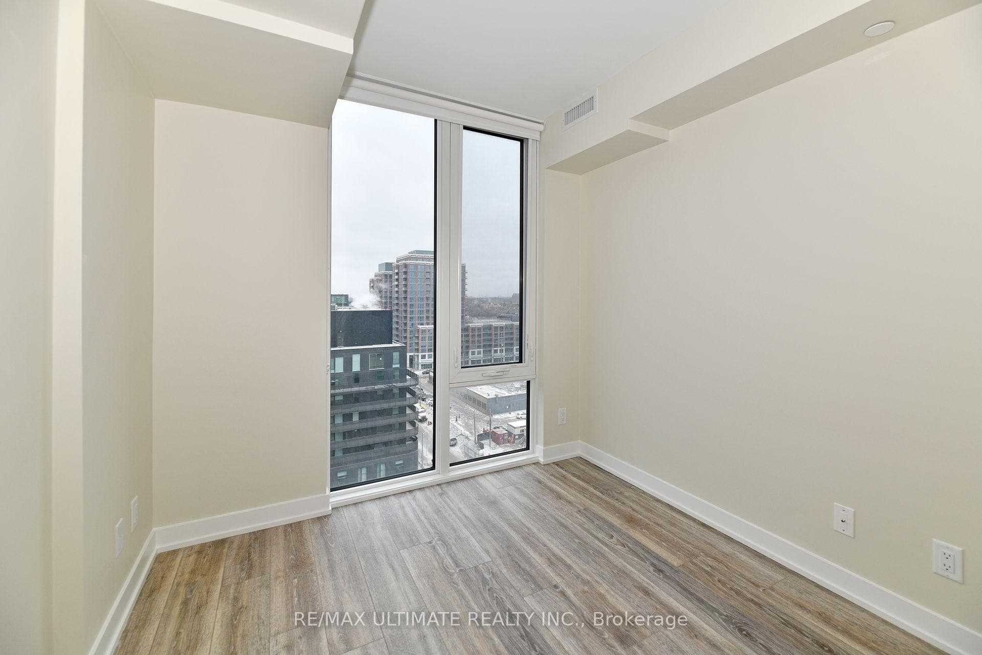 38 Monte Kwinter Court Unit 1303 photo 7