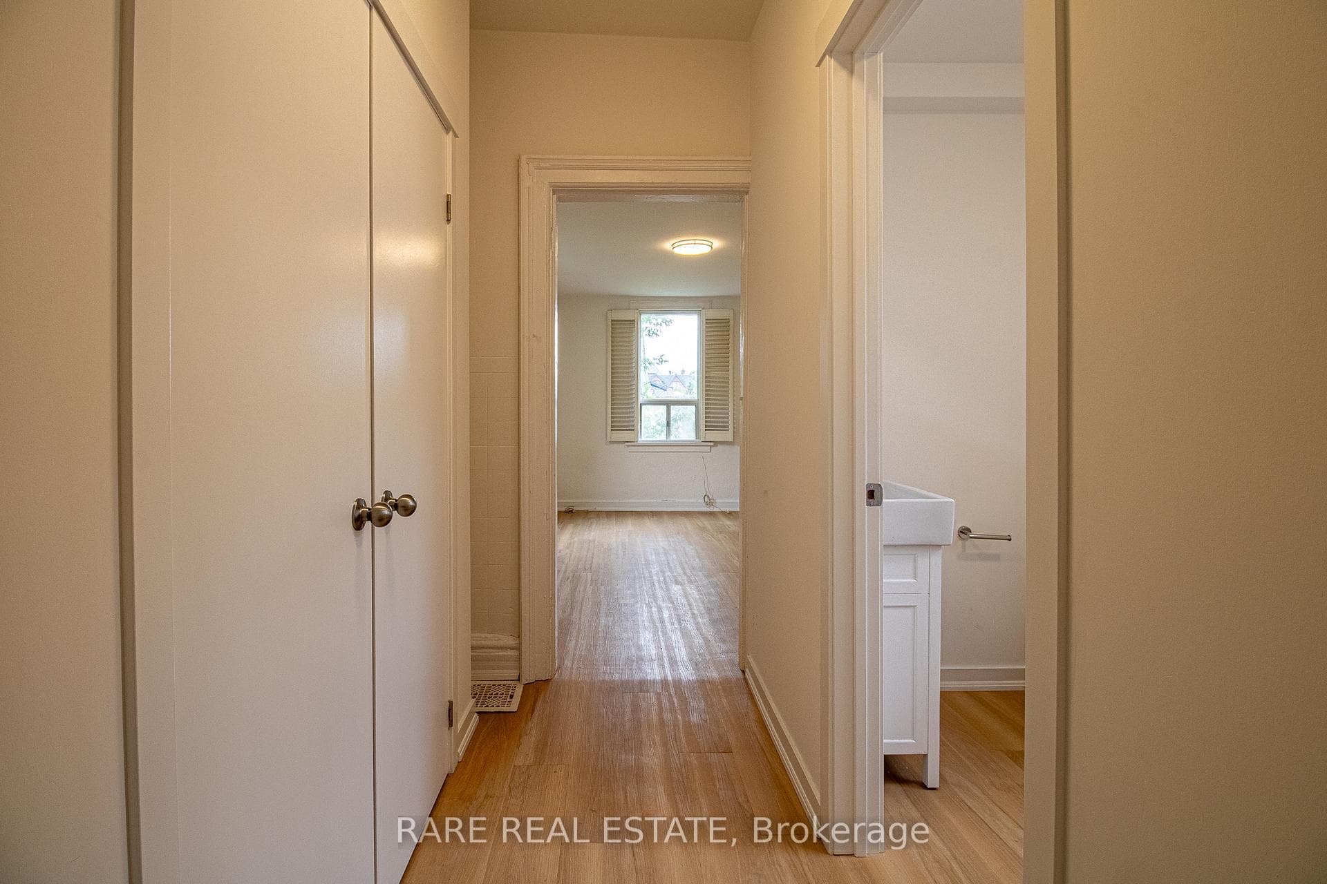 192 Claremont Street photo 20