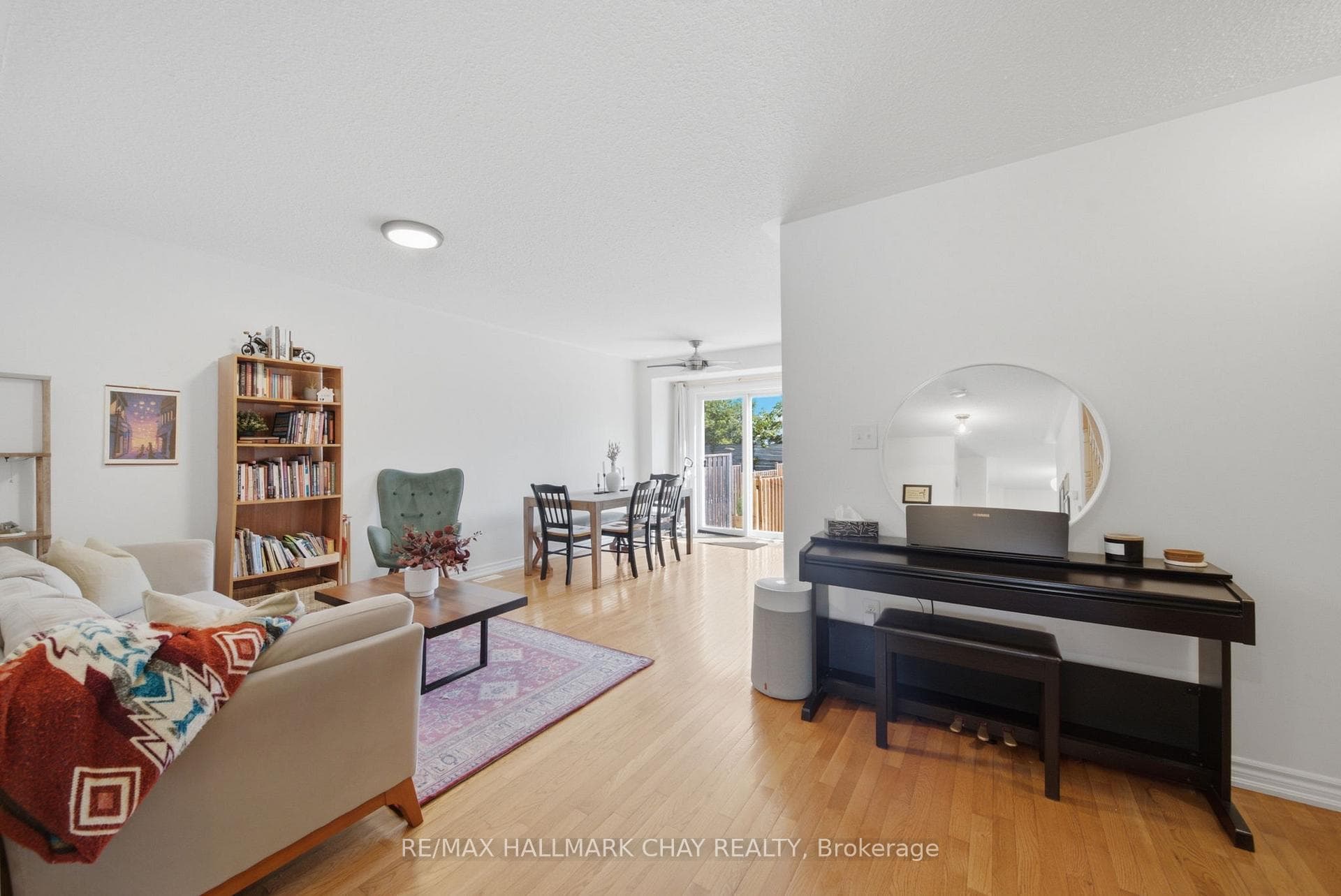 46 Michelle Drive photo 6