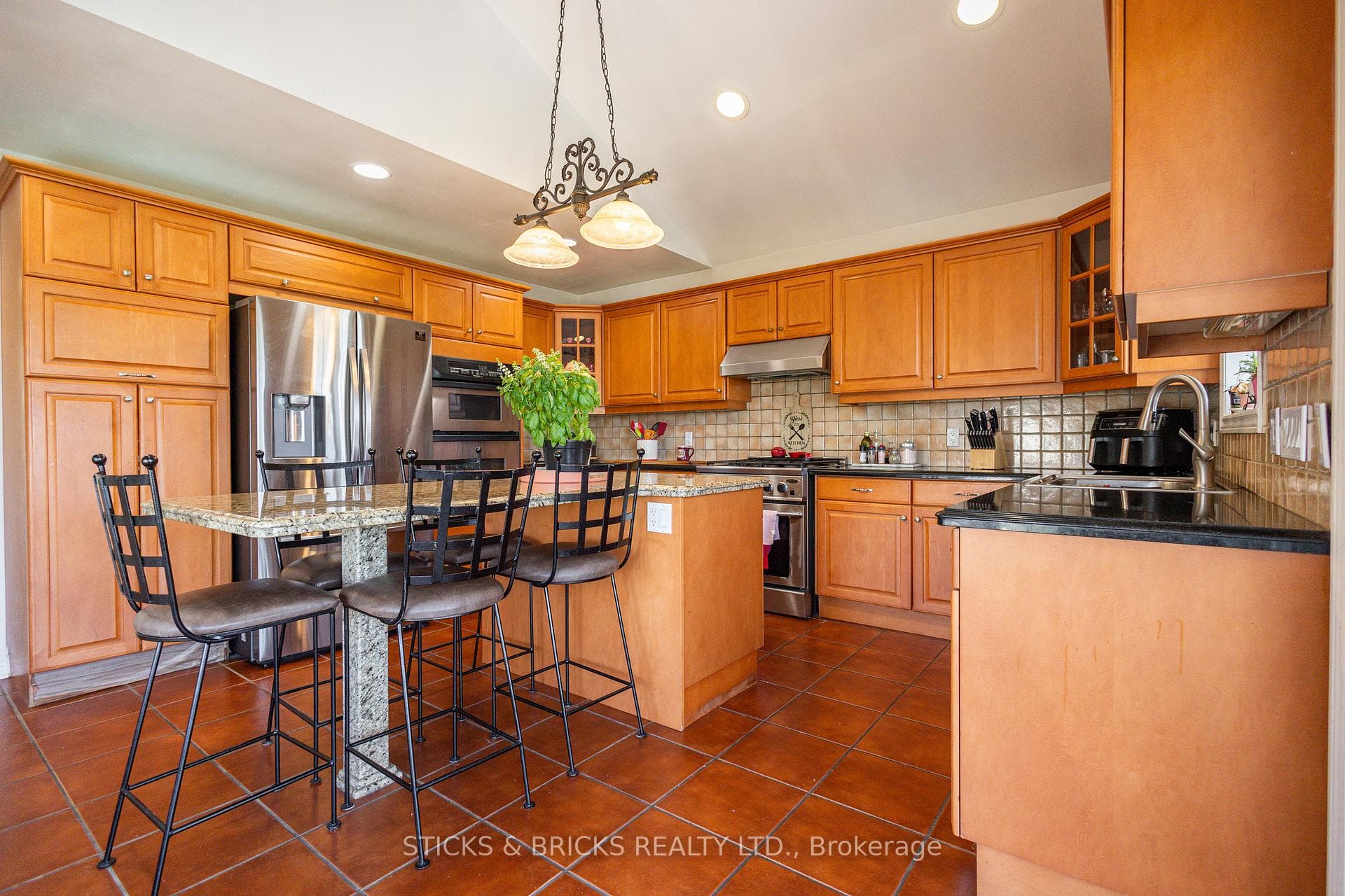 8207 Beaver Glen Drive photo 11