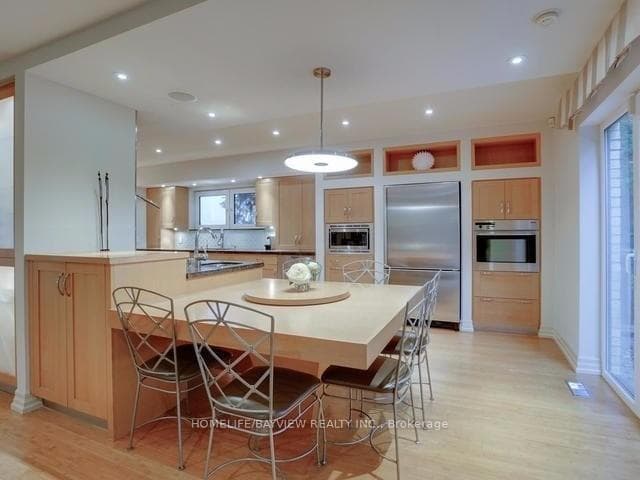 45 Aldershot Crescent photo 6