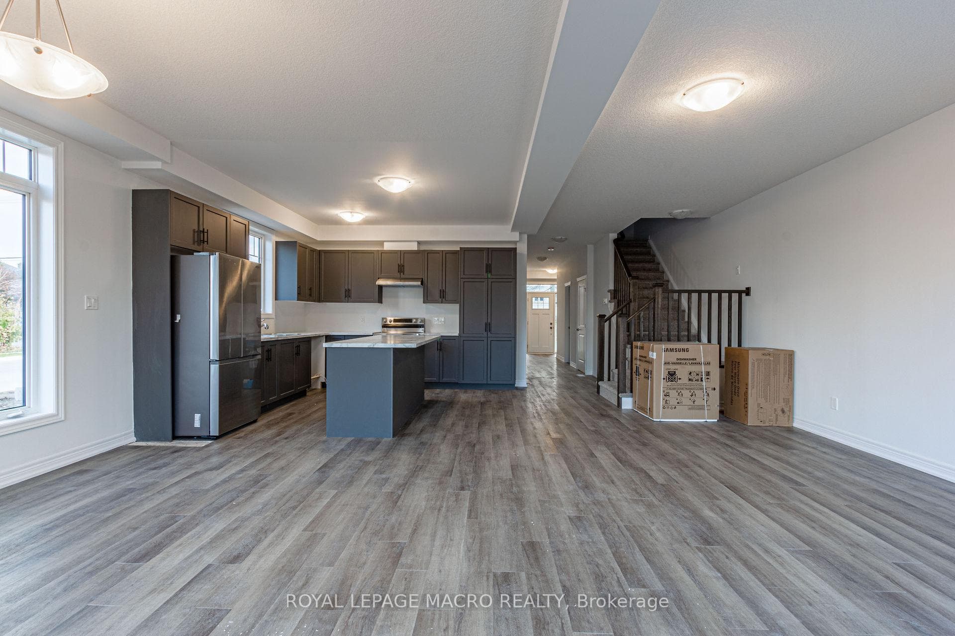 22 Oakdale Avenue Unit Main & Upper photo 10