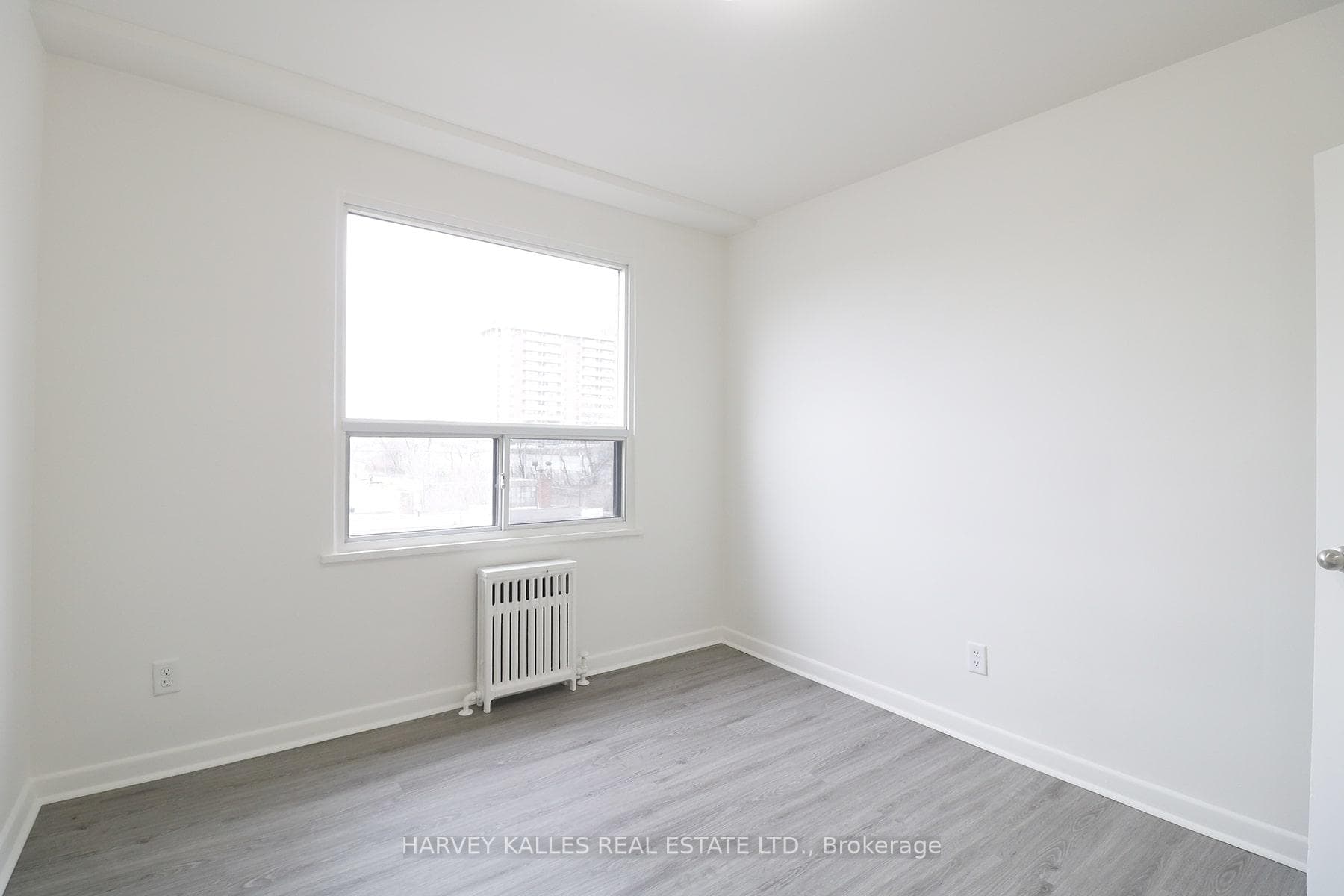 500 Gilbert Avenue Unit 102 photo 9