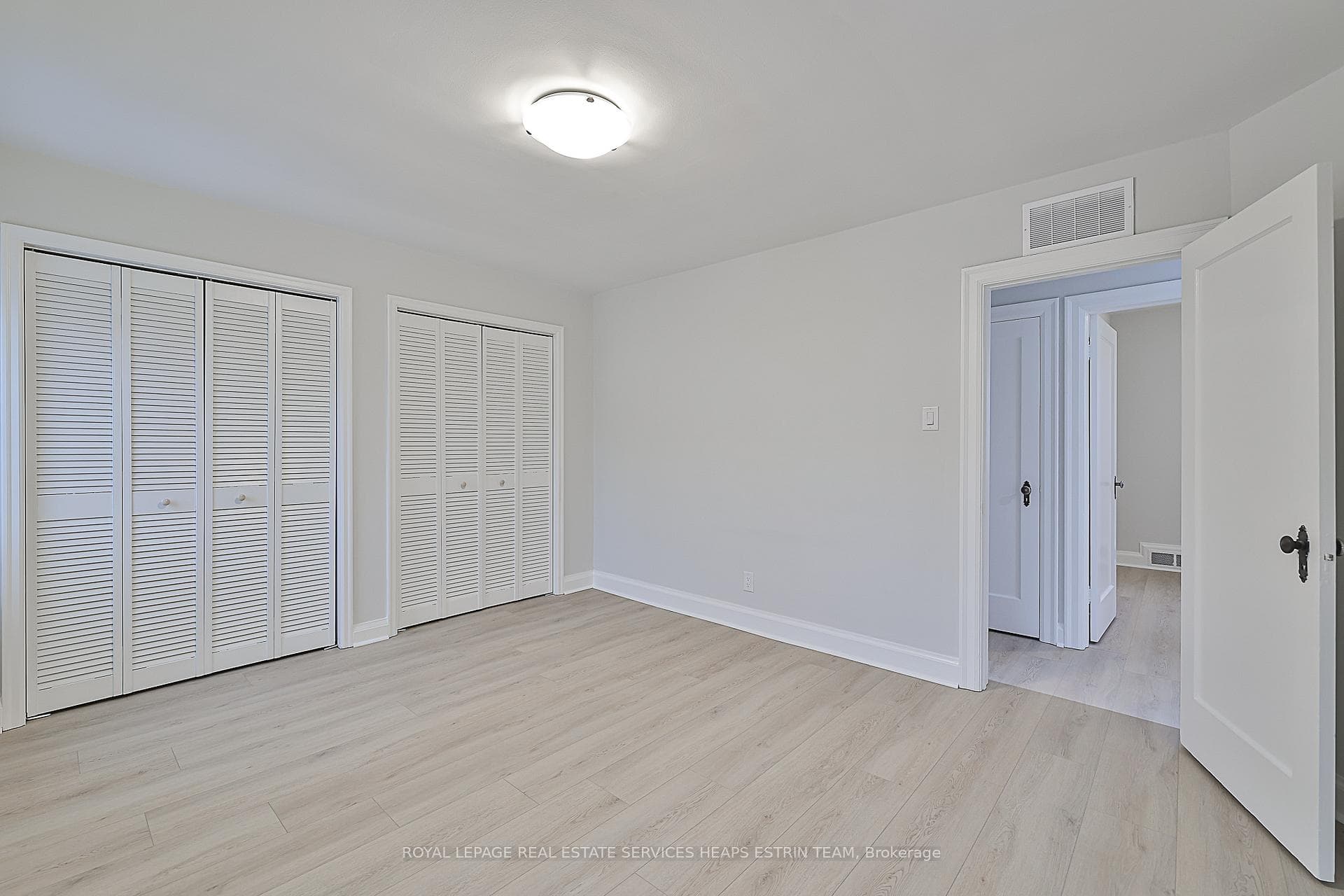 27 Southlea Avenue photo 21