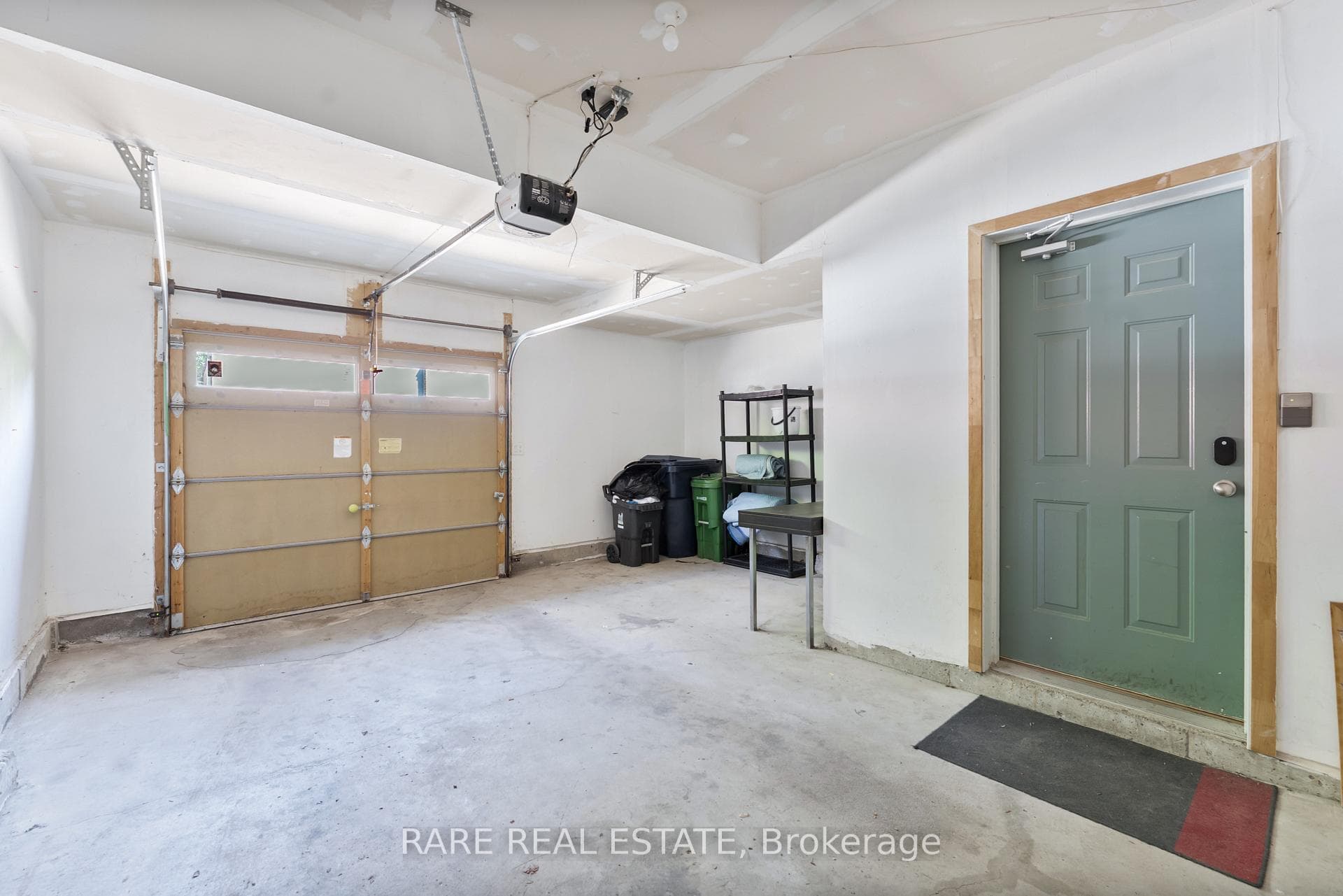 Oversized Private Garage
