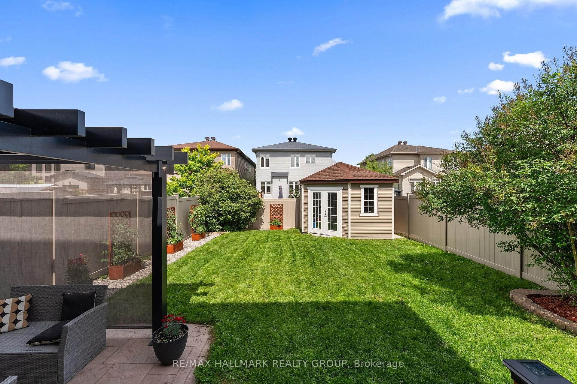 115 Beatrice Drive photo 44