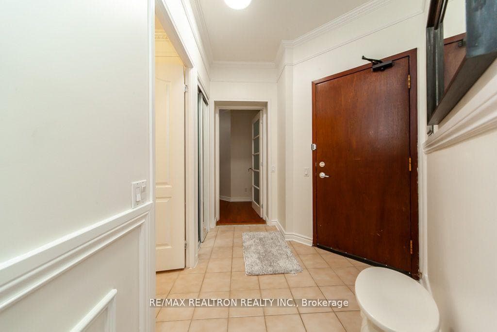 555 Yonge Street Unit #309 photo 27
