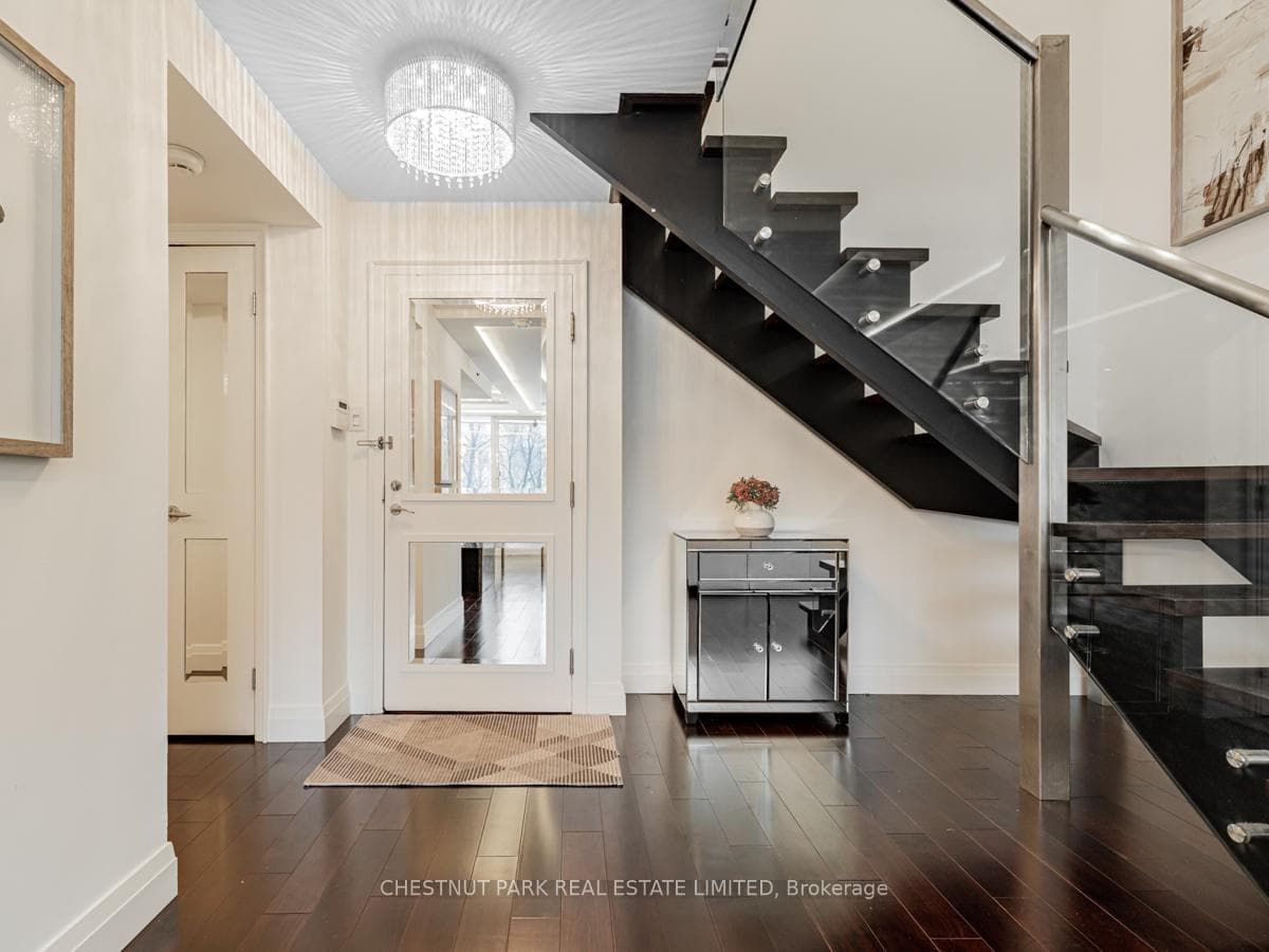 360 Bloor Street Unit R101 photo 2