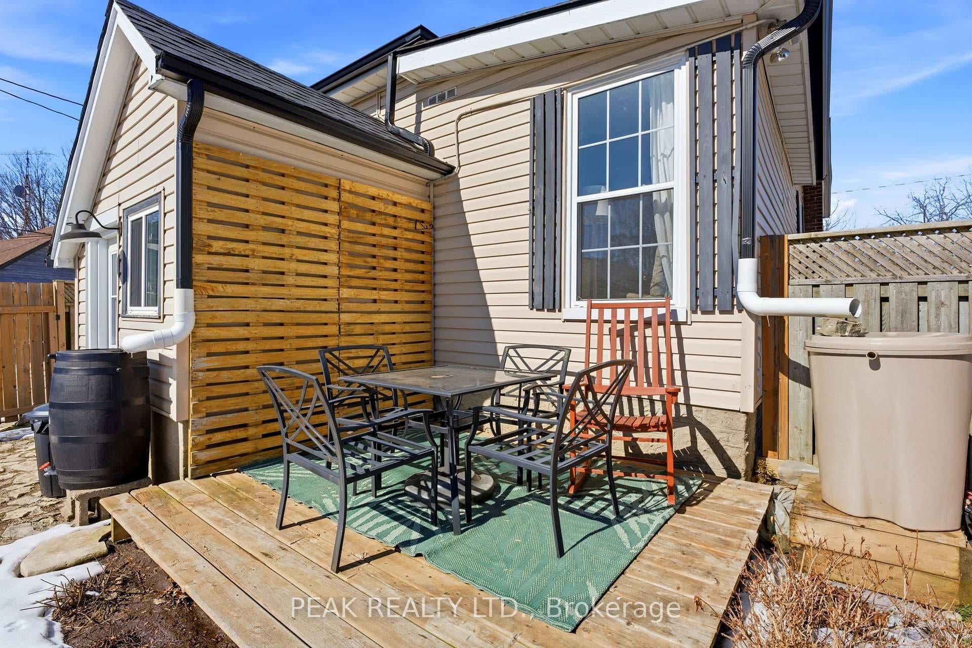 17 Helen Street photo 25