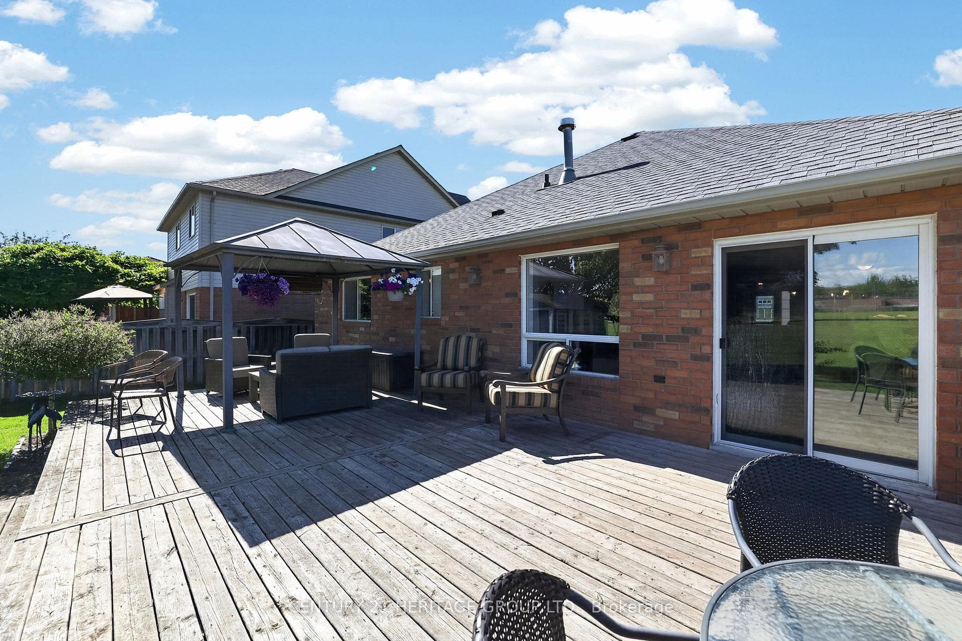 21 Bateman Street photo 34