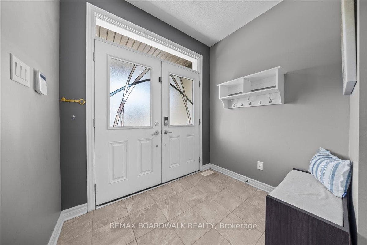 Large welcoming foyer