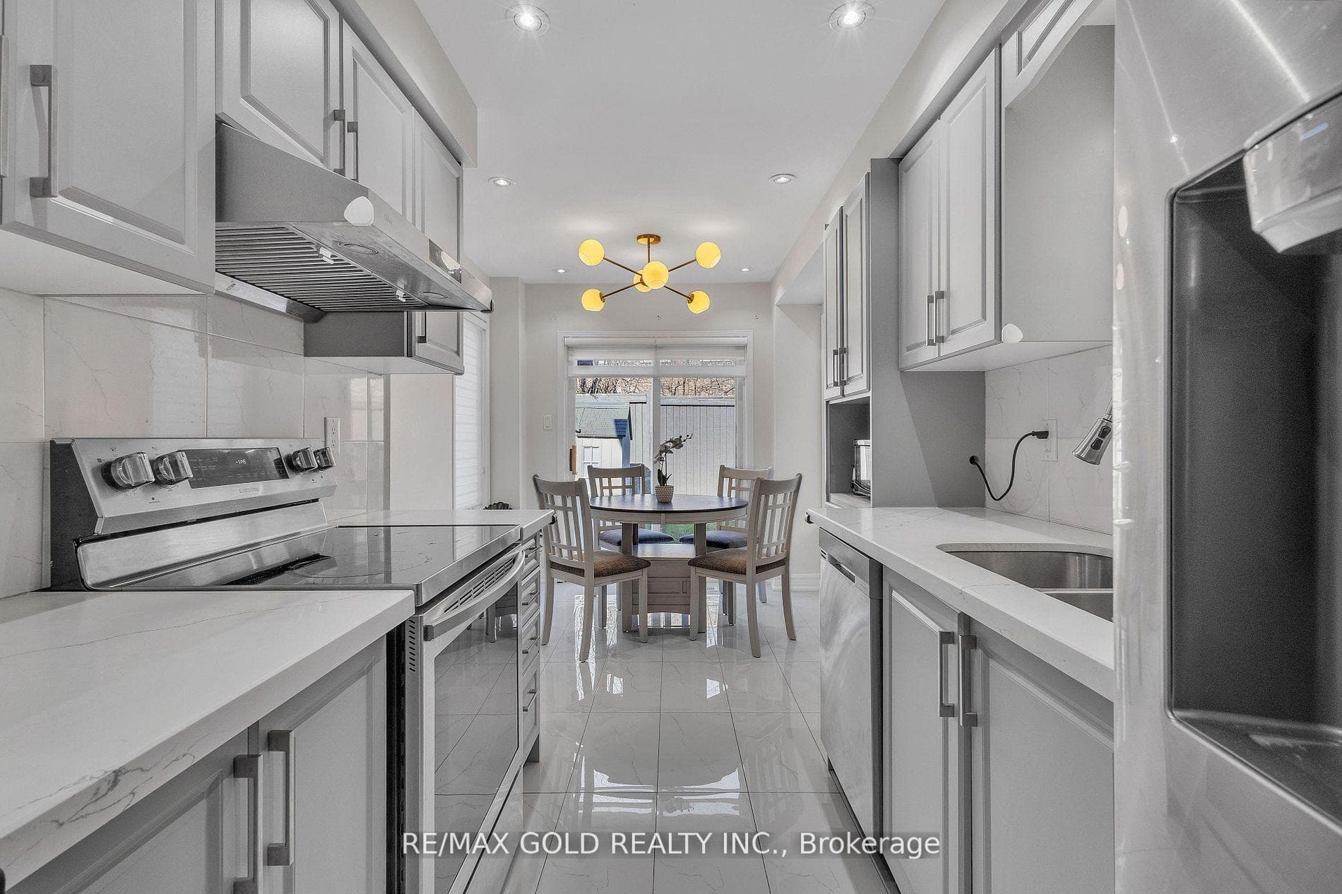 40 Elmpark Court photo 19