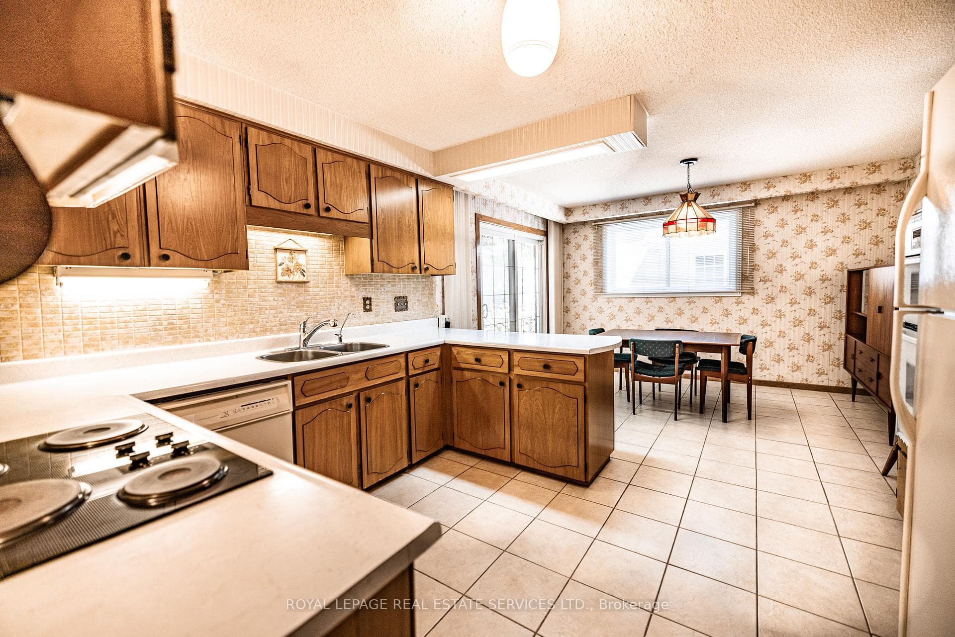 3465 Lincove Terrace photo 12