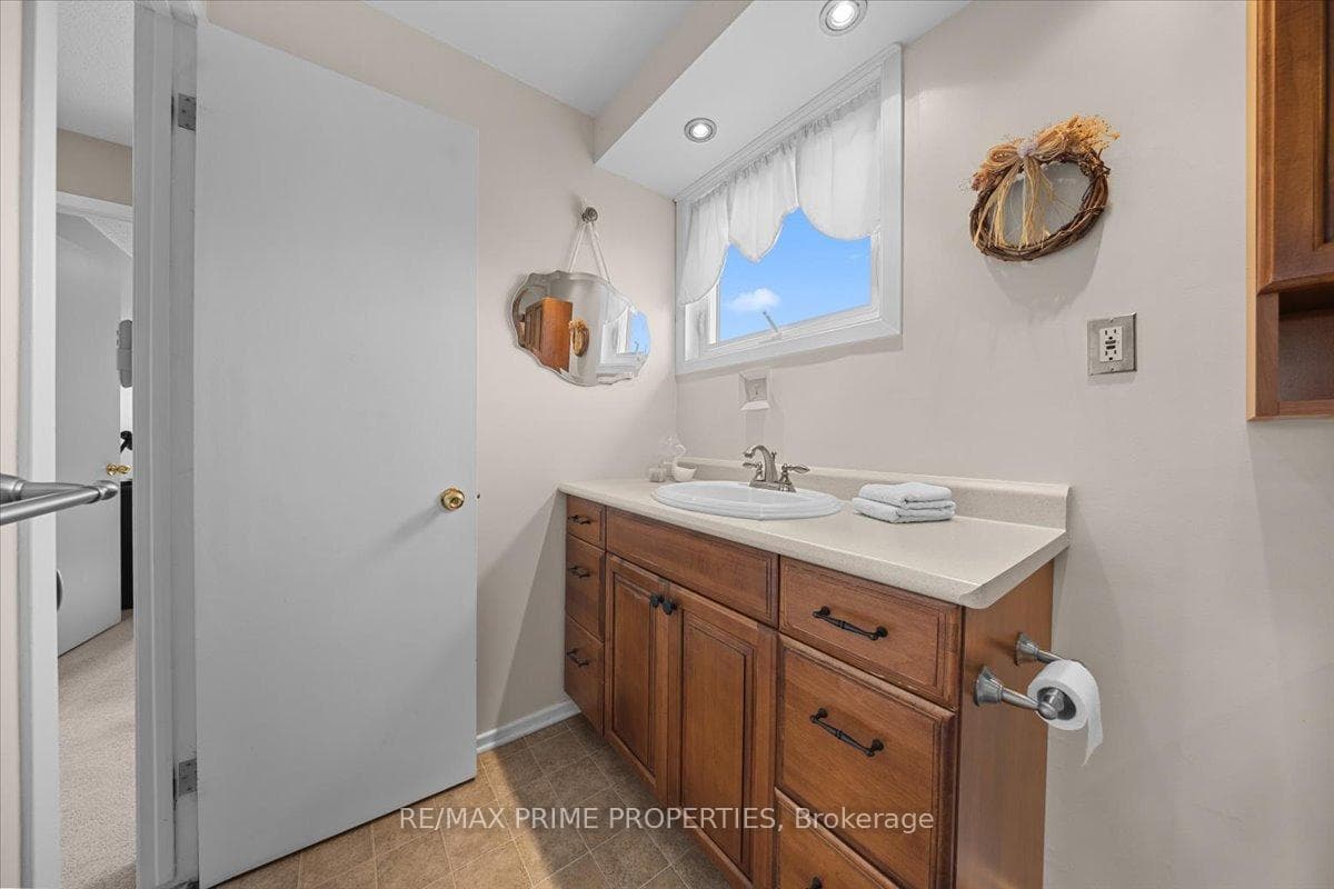 Ensuite bathroom