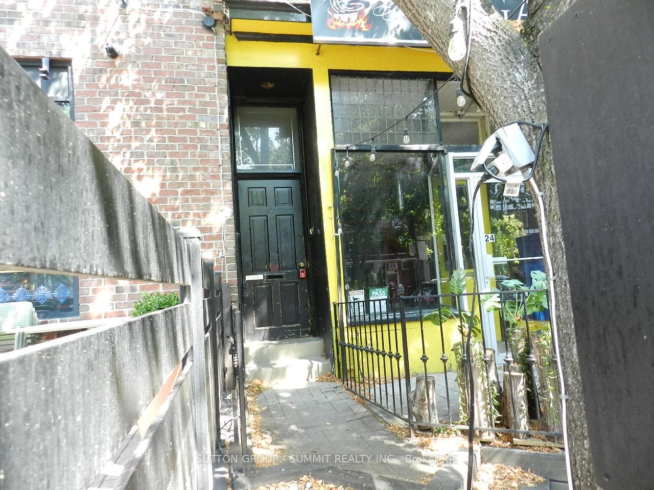 24 BALDWIN Street Unit 201 photo 2