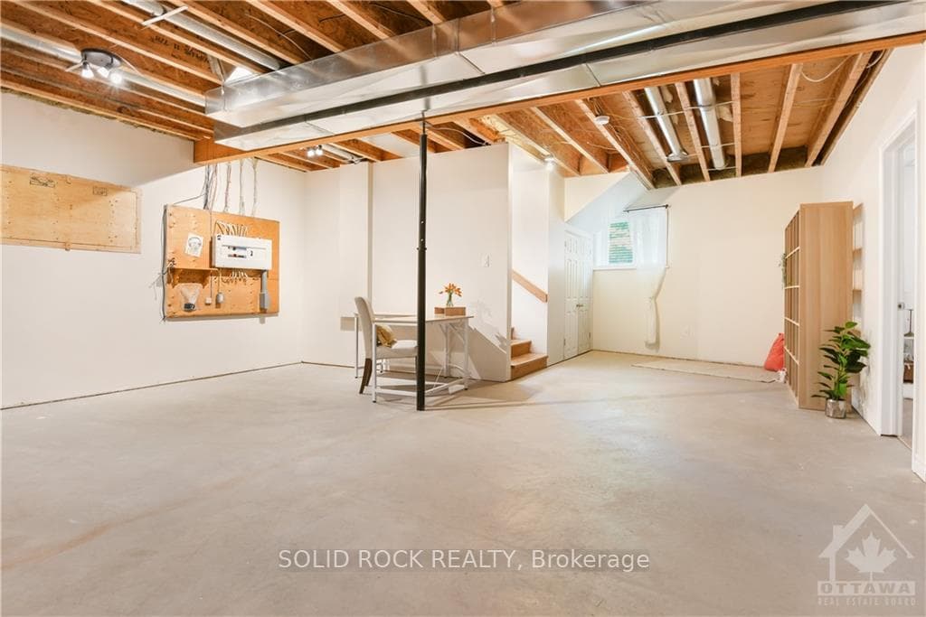 1514 WHITTON Road photo 19