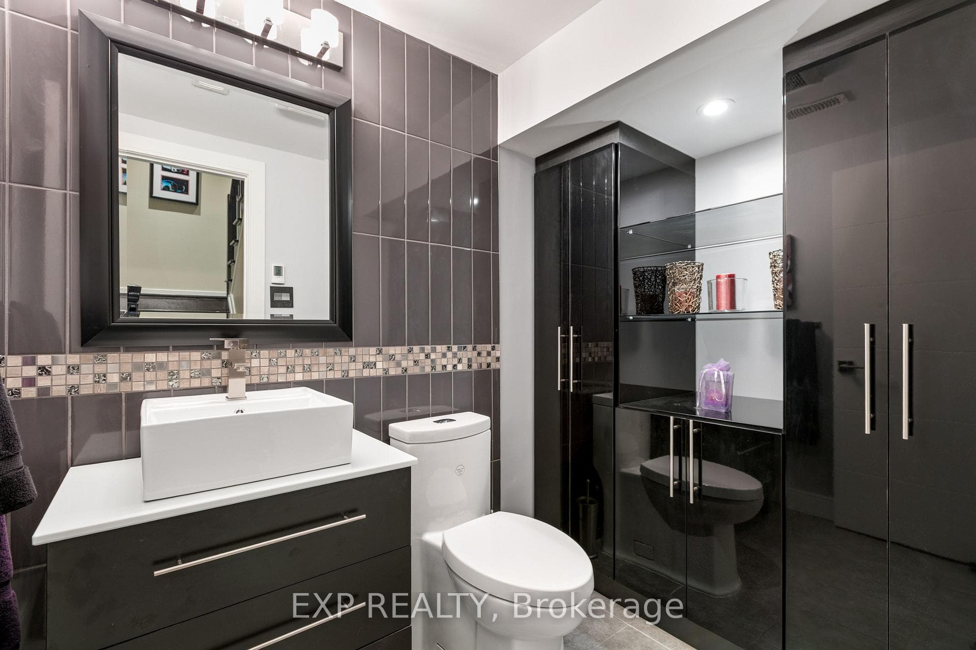 157 Wesley Avenue photo 26