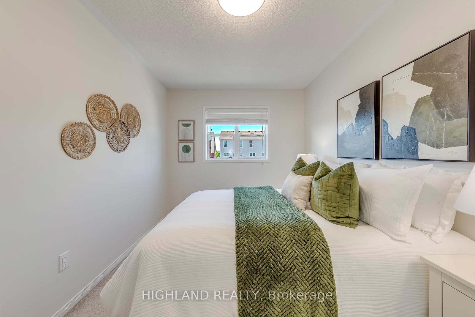 108 Roxton Road photo 33