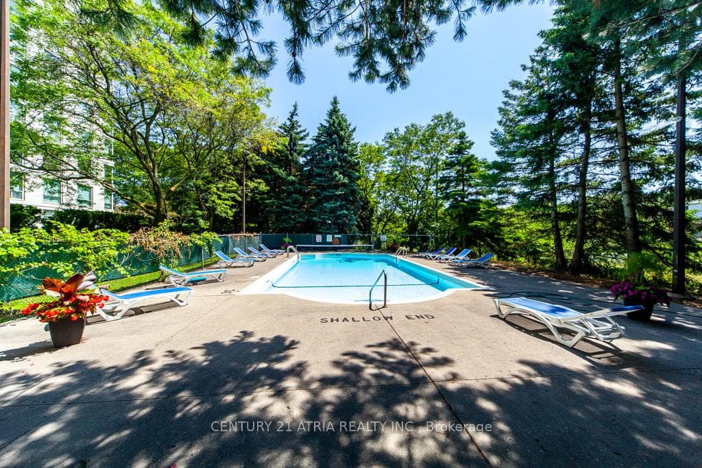 4725 Sheppard Avenue Unit 301 photo 40