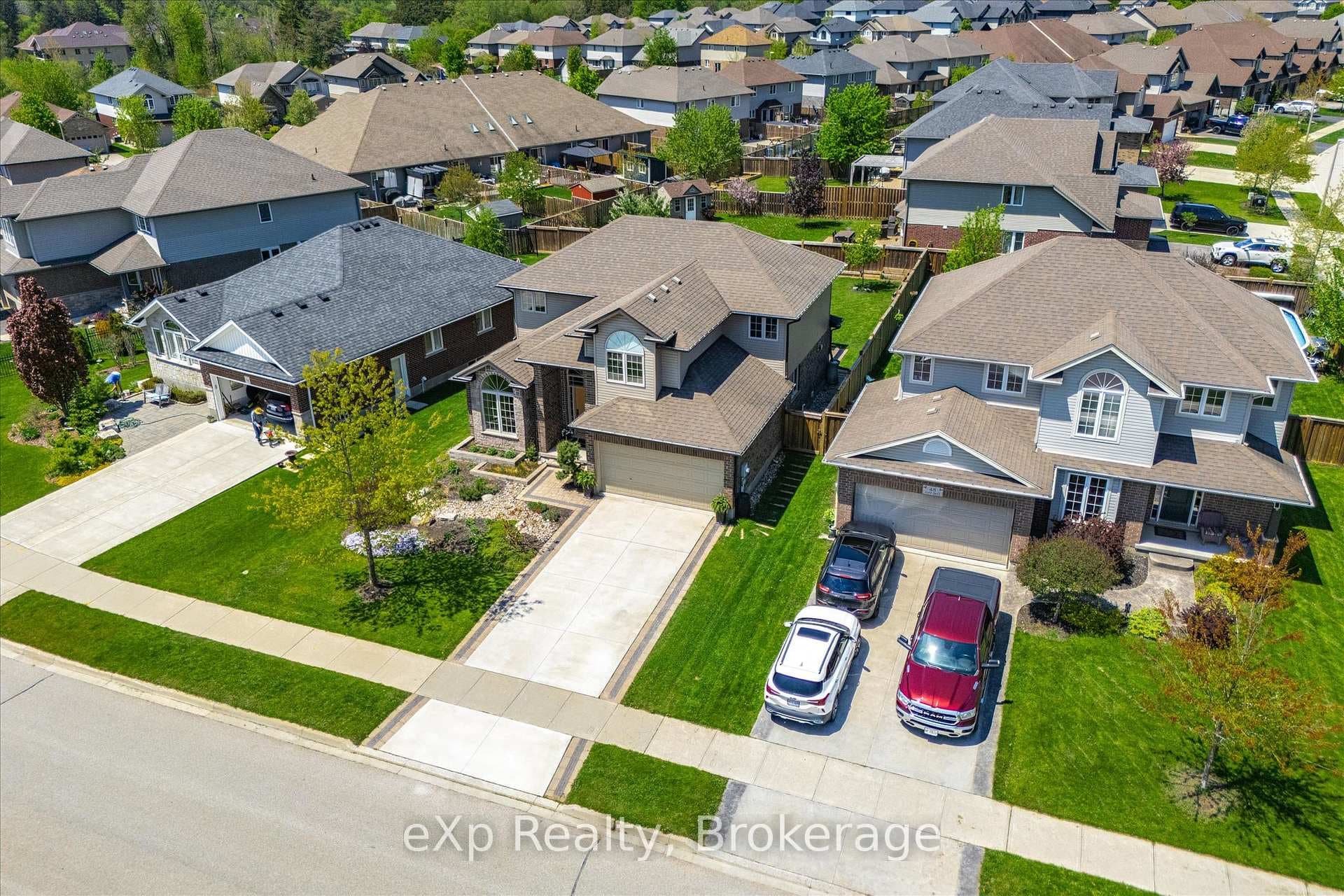 52 Marr Drive photo 2