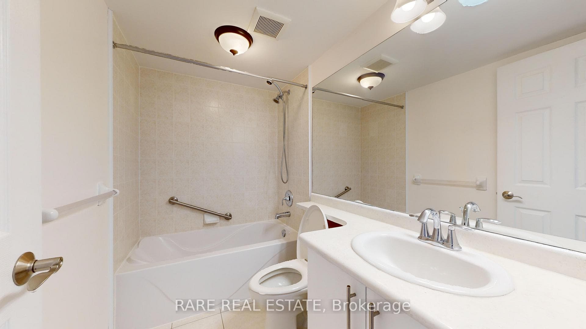 500 Mapleview Drive Unit 211 photo 10