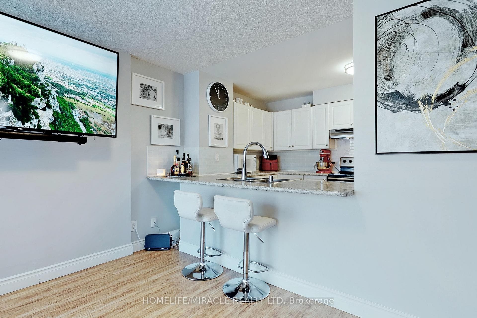 90 Dale Avenue Unit 201 photo 7