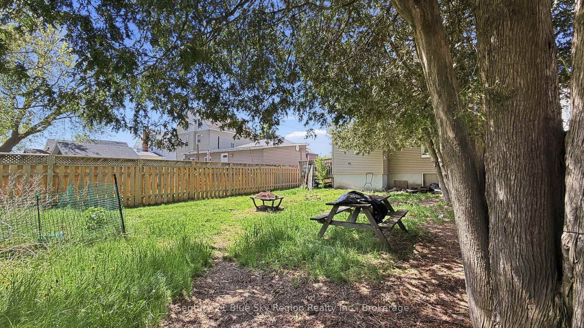 126 Third Avenue photo 17