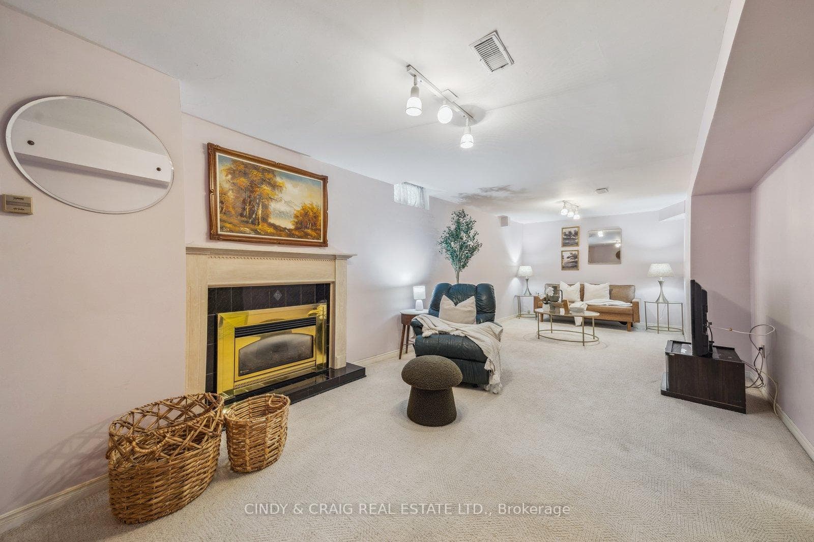 840 Charisma Crescent photo 11