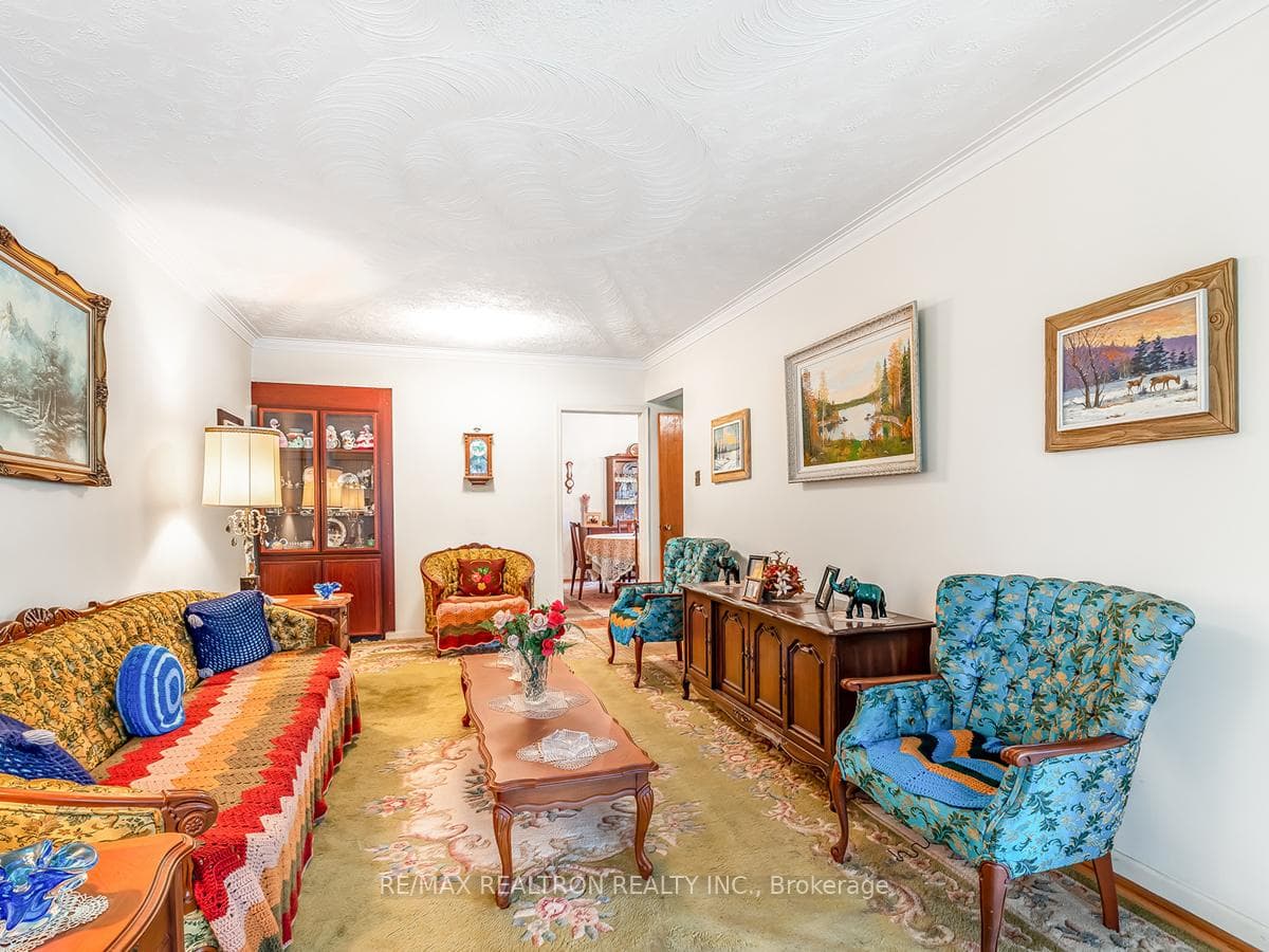 30 Santa Barbara Road photo 9
