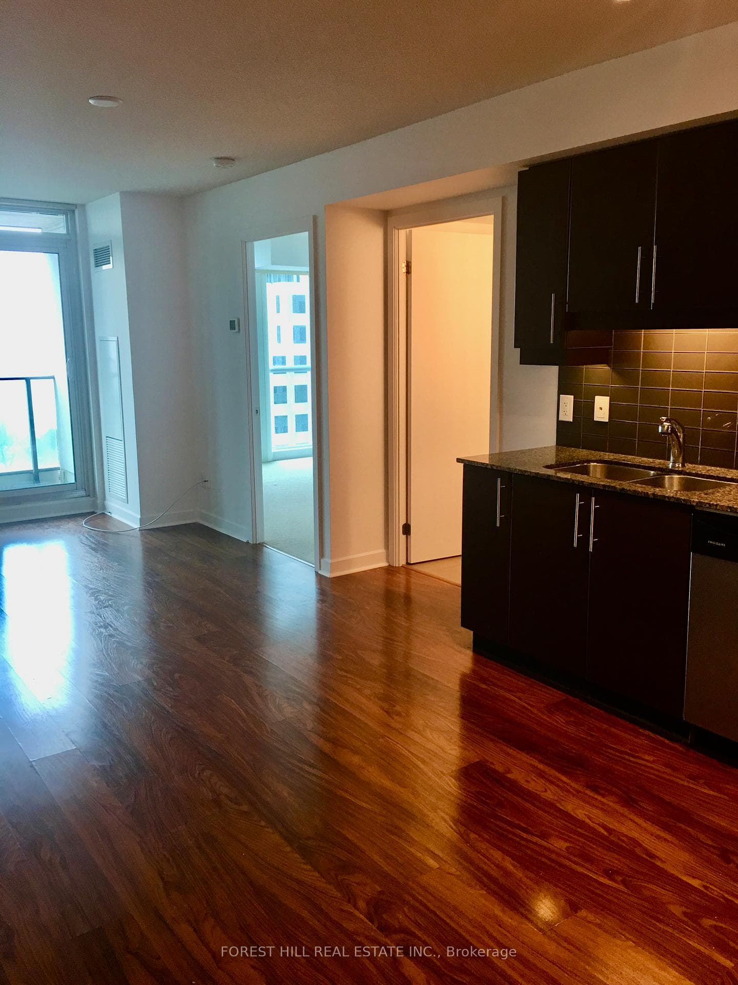 33 Bay Street Unit 1311 photo 2