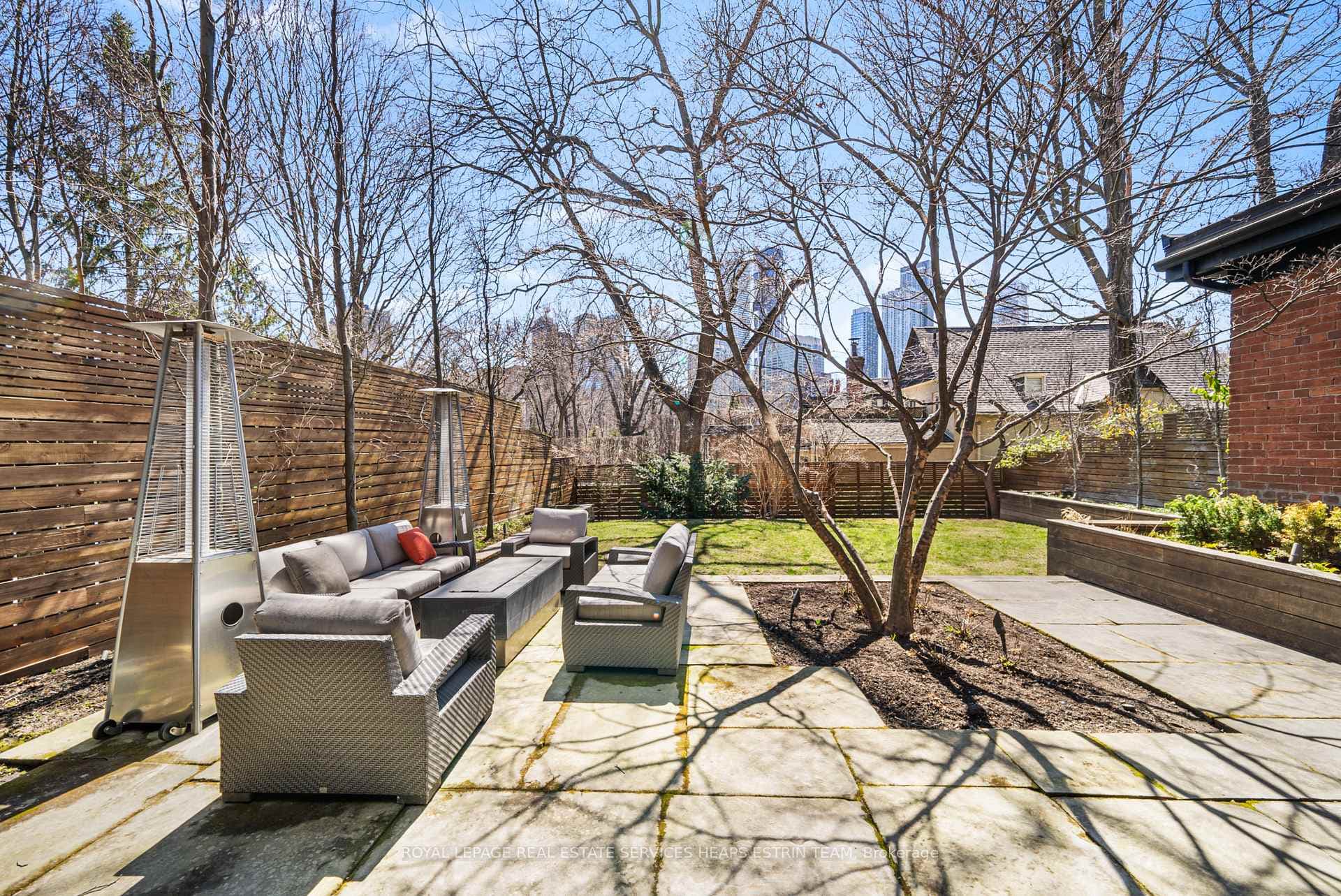 4 Meredith Crescent photo 41