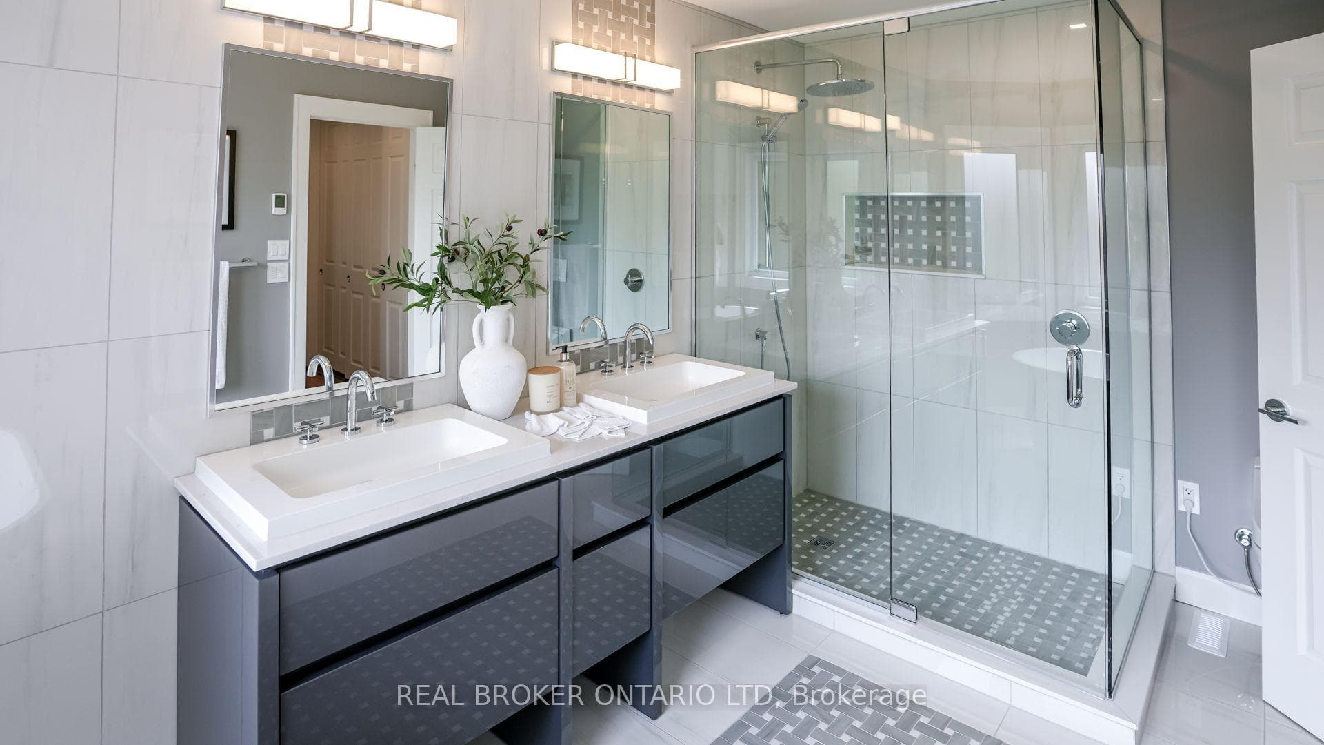 Primary Ensuite