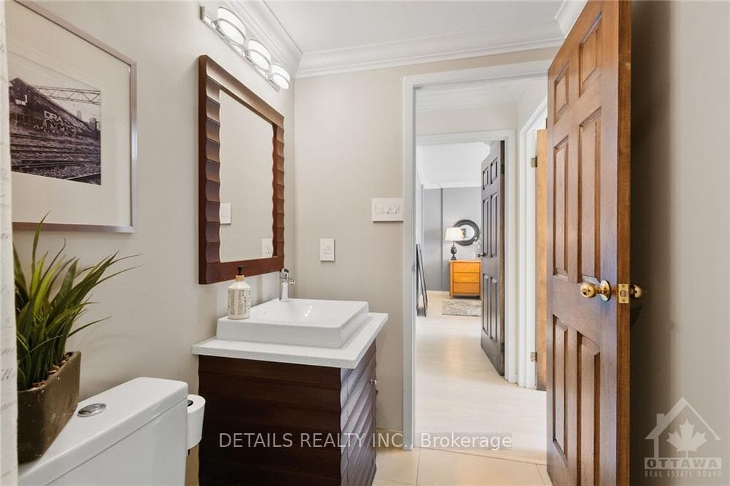 1177 BELANGER Avenue Unit 203 photo 22