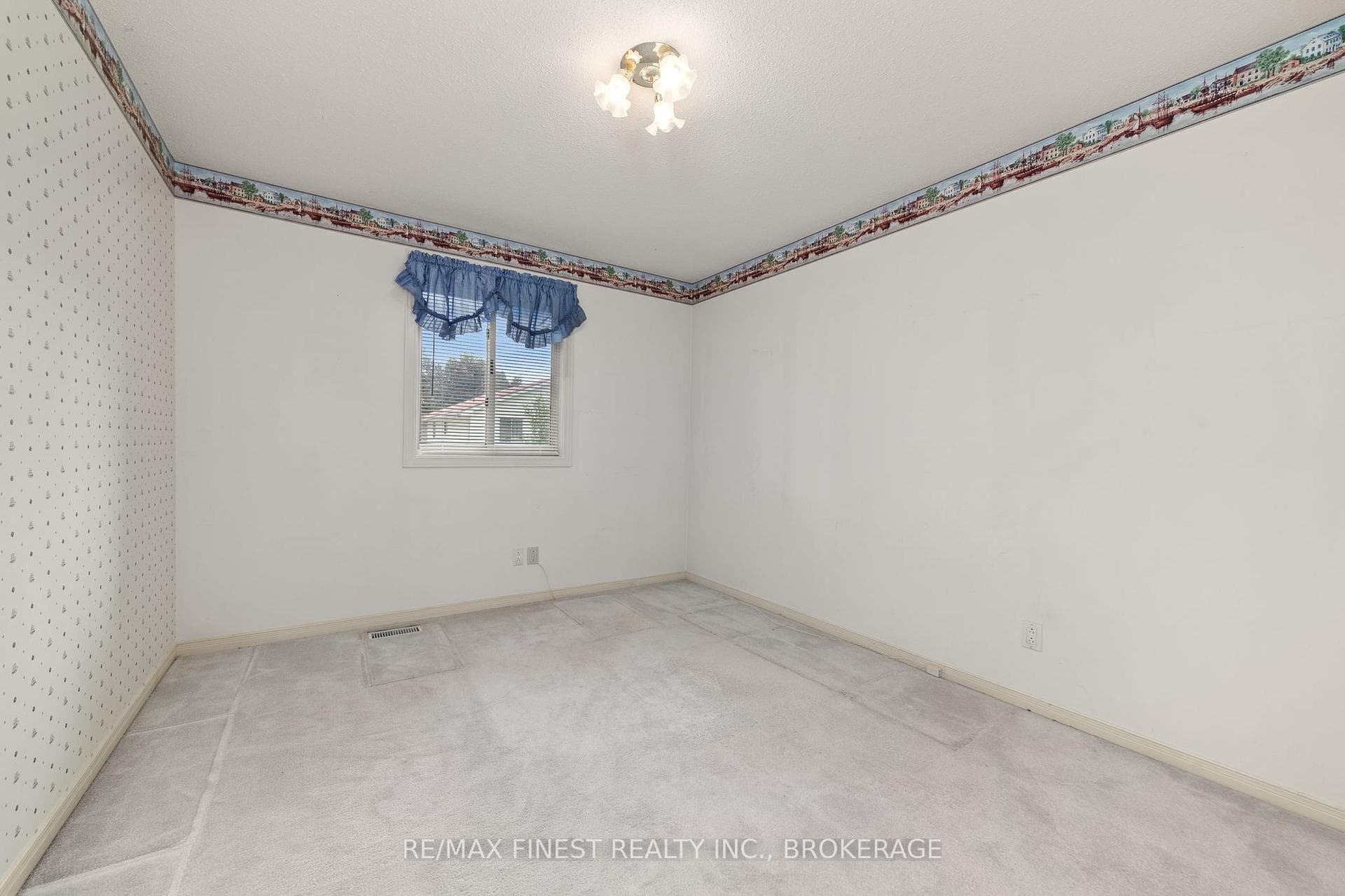 9 FORCHUK Crescent photo 21
