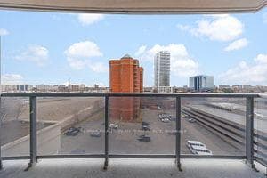 125 Village Green Square Unit 706 photo 12