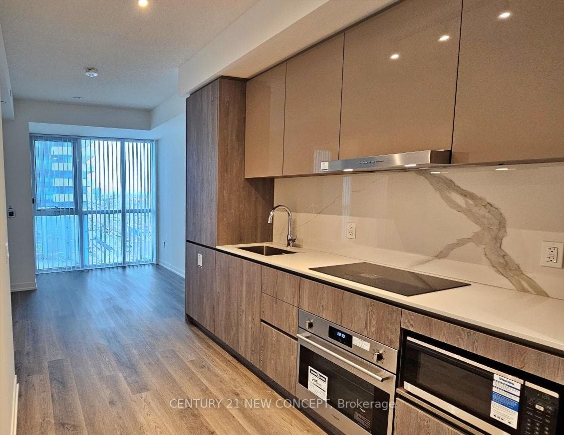 8 Interchange Way Unit #801 photo 15